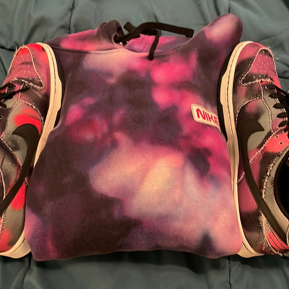 Nike 2 XXL graffiti style hoodie/ and Nike dunk graffiti sz 12.